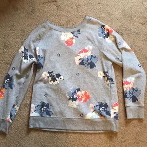 Floral crew neck